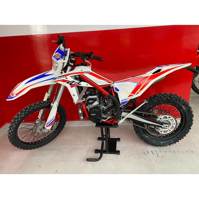 Beta X-Tainer 300 año 2022